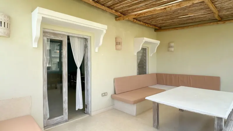 The balcony lounge with built-in seating